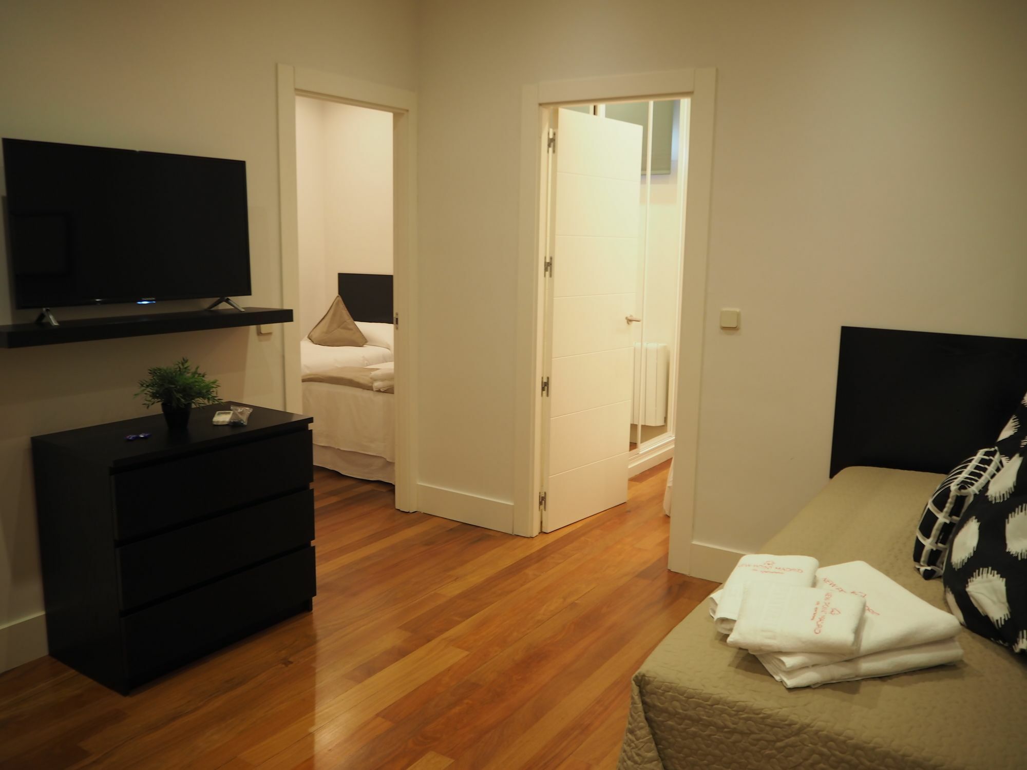 New Point Madrid Apartments Εξωτερικό φωτογραφία